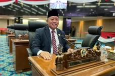 DPRD Jakarta Terima...