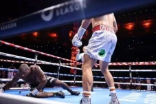 Usyk Meng-KO Dubois...