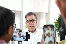 Profil Pendidikan Fahri...