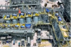 Smelter Manyar Jadi...