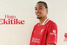 Hugo Ekitike Resmi Gabung...