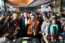 Berulang Kali Minta...