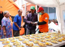 BAZNAS RI Salurkan Bantuan...