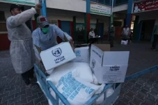 Israel Hancurkan Lebih...