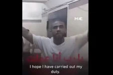 Viral, Massa Serang...