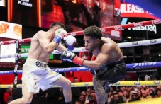 Devin Haney vs Brian...