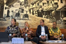 Ajukan Memori Banding,...