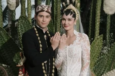 Luna Maya Ajak Sheila...