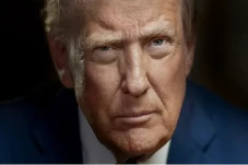 Trump Umumkan AS Akan...