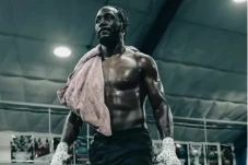 Otot Terence Crawford...