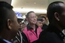 Tom Lembong Dapat Abolisi,...