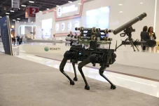 Robot Anjing Turki yang...