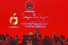 Tangis Megawati Pecah...