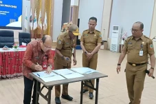 Kemendagri Dorong Pemprov...