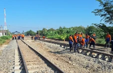 KAI Batalkan Puluhan...