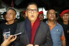 Hasto Kristiyanto Berpeluang...