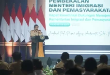 Menteri Imipas Ajak...