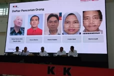 KPK Punya Utang Penangkapan...
