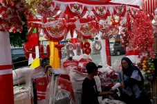HUT ke-80 RI atau HUT...