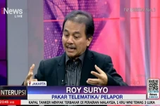 Bantah Jokowi Ada Orang...