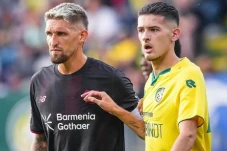 Drama di Eredivisie:...