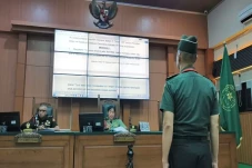 Anggota TNI Peltu Yun...