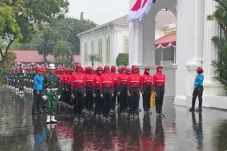 Hujan Deras Iringi Gladi...