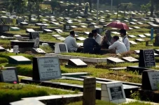 3 Amalan yang Bisa Mengingatkan...