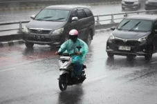 Bukan Sekadar Tarik...