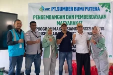 Semarak HUT ke-80 RI,...
