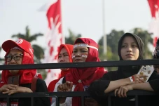 Tak Bisa Ikut Upacara...