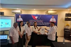 Perindo Sulut Serahkan...