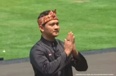 Biodata dan Agama Iko...
