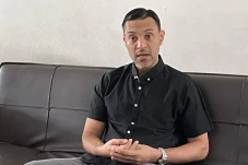 Kisruh Apartemen, Didi...