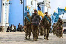 4 Alasan Ukraina Butuh...