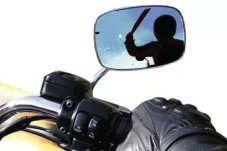 Polisi Buru Pelaku Pembacokan...