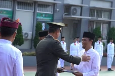 Napiter Jadi Pengibar...