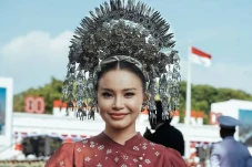 Dedikasi Tinggi! Rossa...