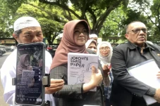 Bandingkan Eksekusi...