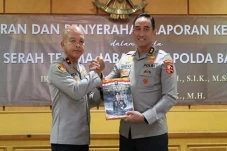 Lepas Jabatan Kapolda...