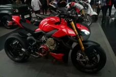 Motor Ducati Noel Ebenezer...