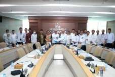 Tingkatkan Potensi Zakat,...