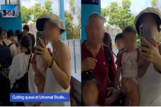 Viral, Turis China Potong...