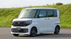 Nissan Roox Diperkenalkan,...