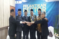Prof. Dr. Ali Muktiyanto...