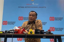 MK Putuskan Melarang...
