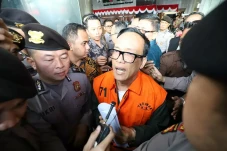 Prabowo Singgung Eks...