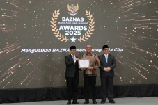 MNC Sekuritas Raih Penghargaan...