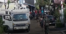 Setelah Dijarah Massa,...