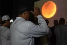 Keutamaan Salat Gerhana...